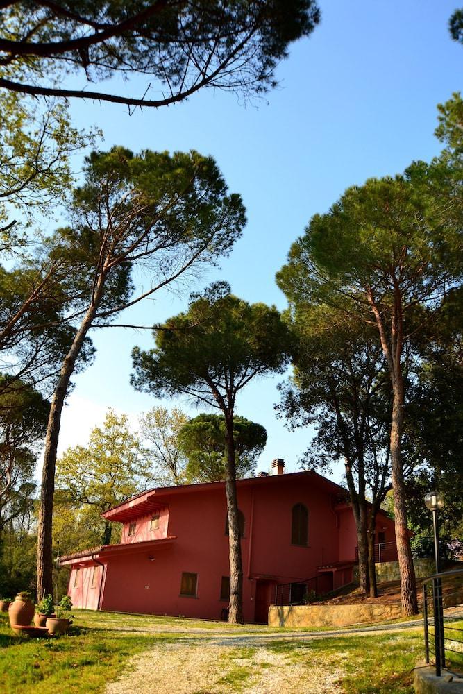 Agriturismo Poggio Al Pino Montelupo Fiorentino Exterior foto