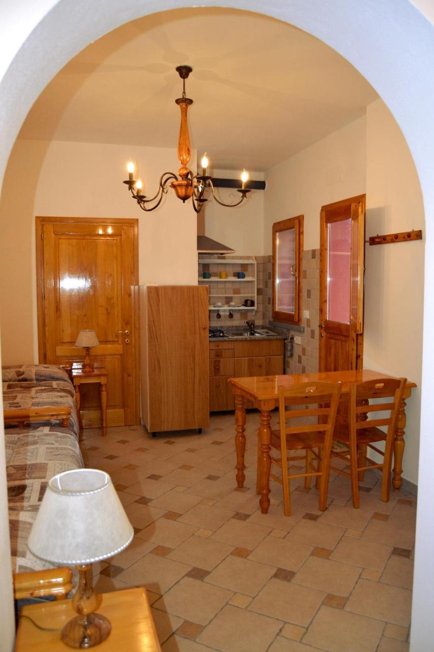 Agriturismo Poggio Al Pino Montelupo Fiorentino Exterior foto