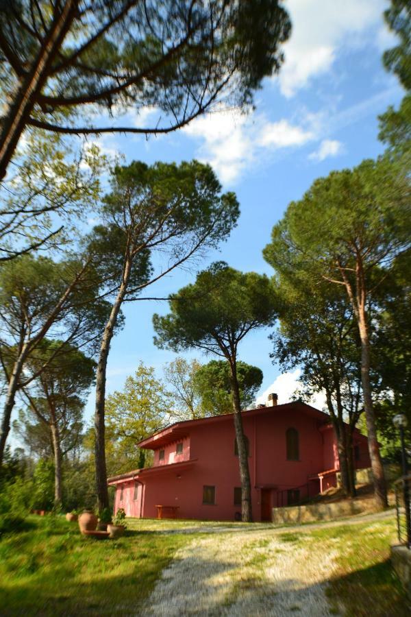 Agriturismo Poggio Al Pino Montelupo Fiorentino Exterior foto