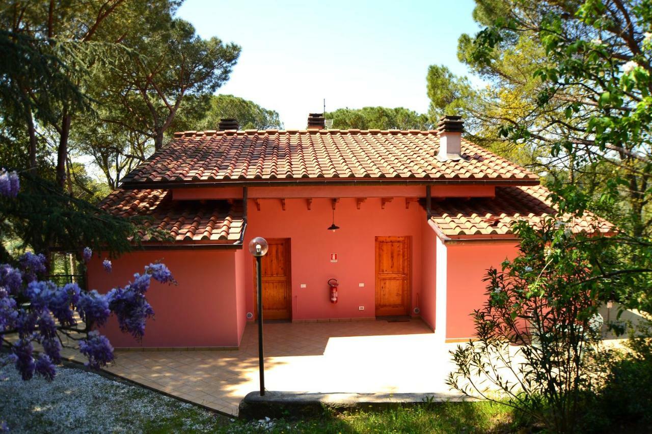 Agriturismo Poggio Al Pino Montelupo Fiorentino Exterior foto