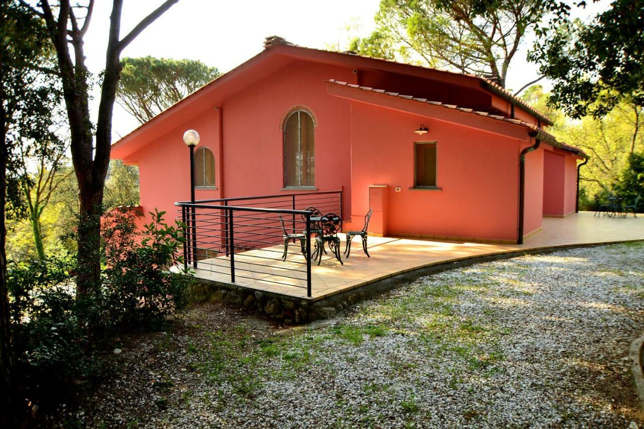 Agriturismo Poggio Al Pino Montelupo Fiorentino Exterior foto